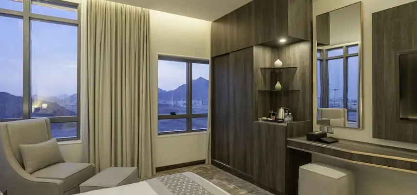 The Seasons Hotel image
